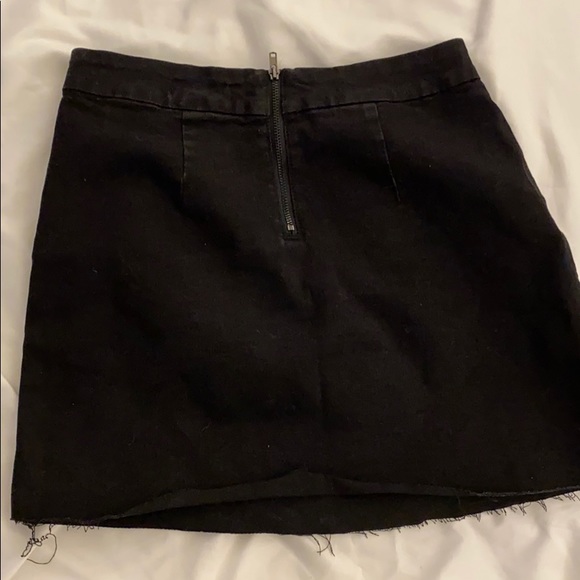 Skirt - Picture 2 of 3